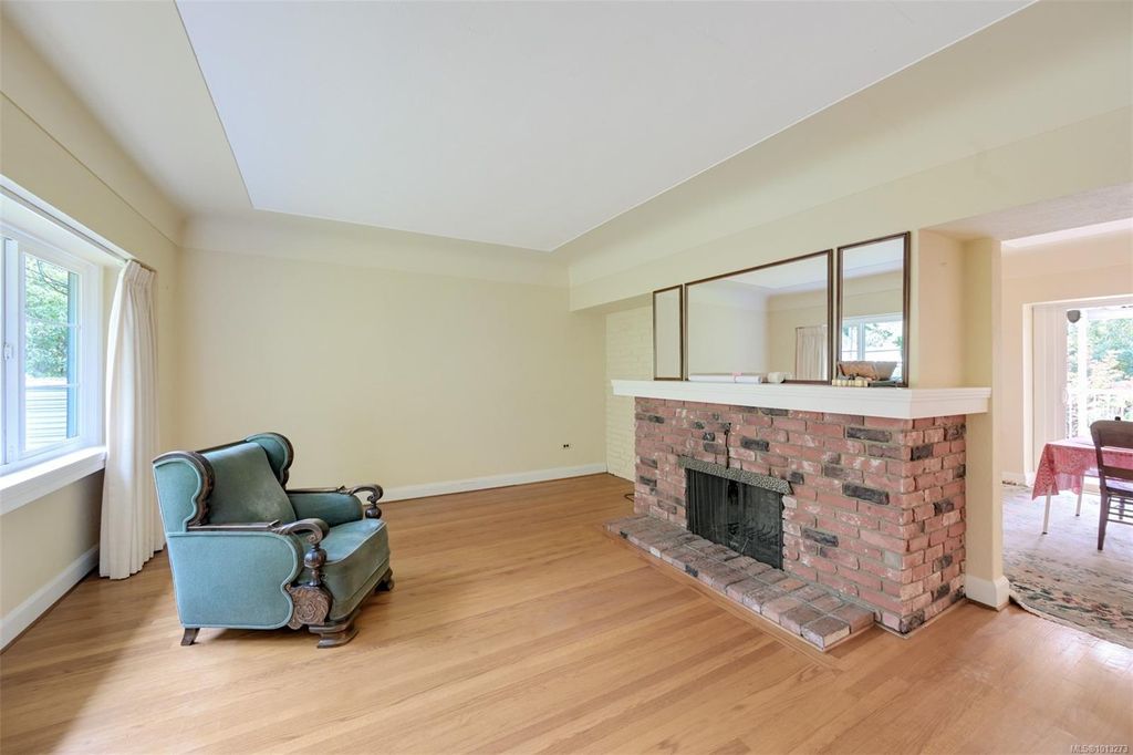 listing image 16042833795587249265