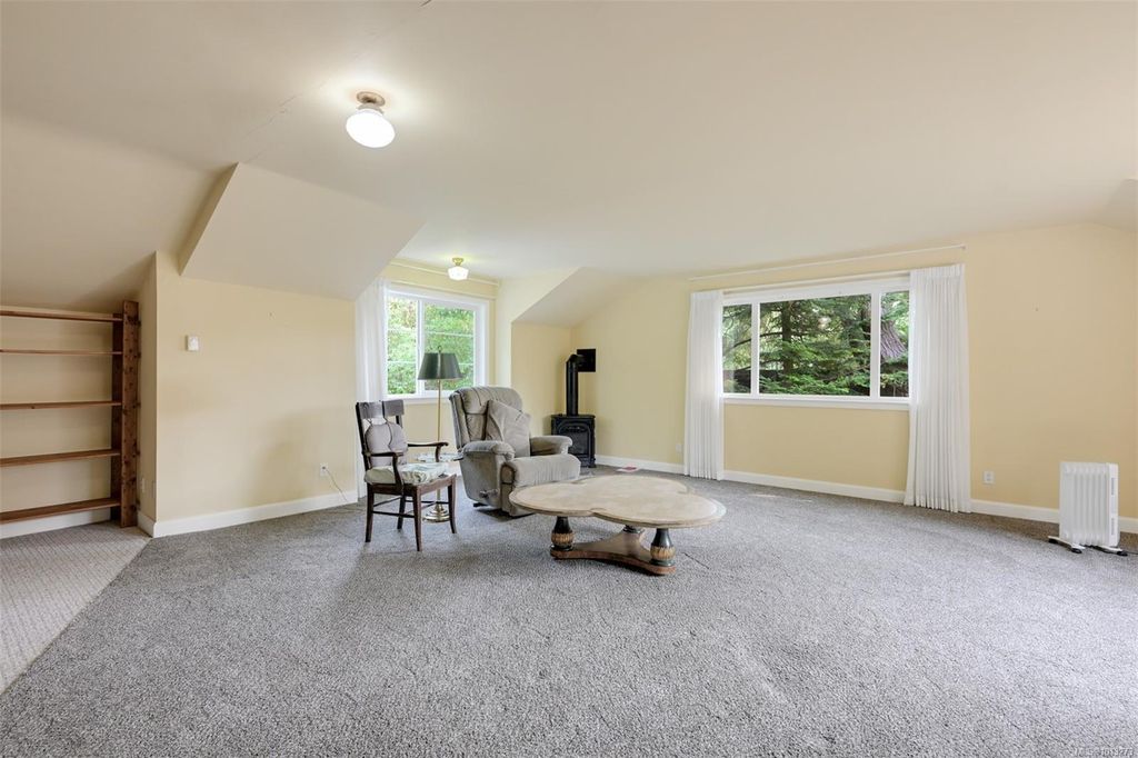 listing image 16041145327389646836