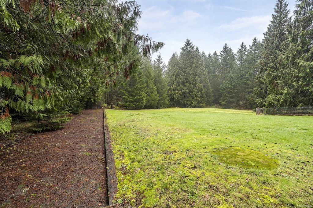 listing image 16047059218753563073