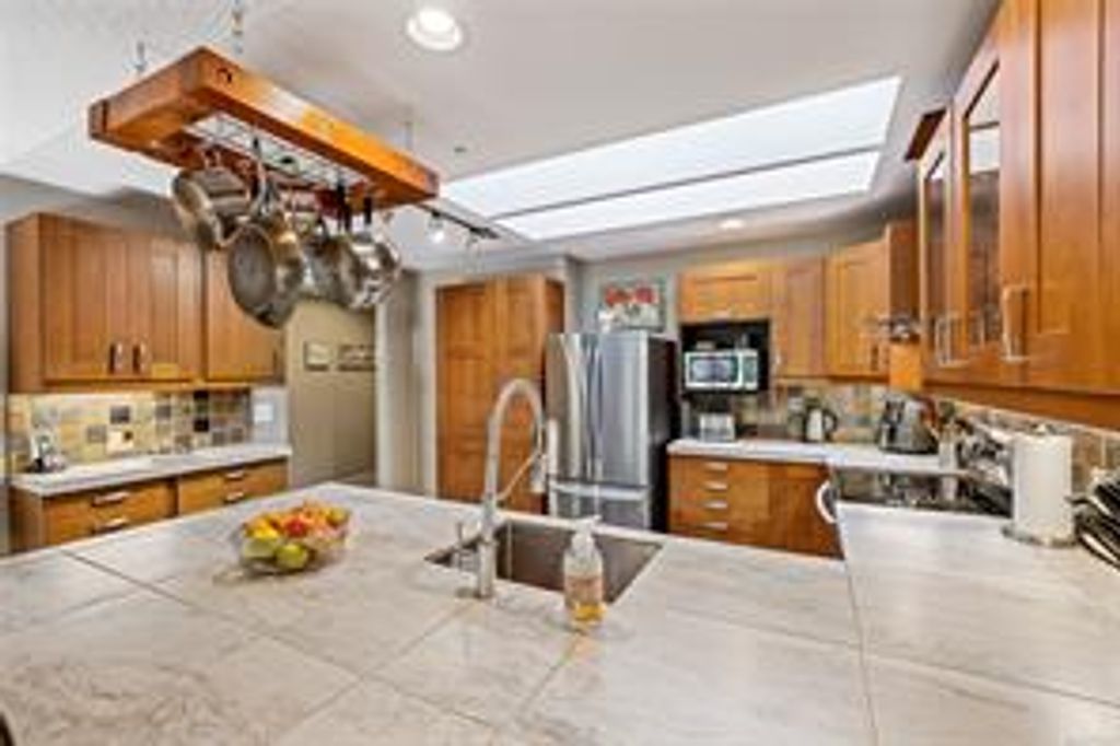 listing image 16041979111122