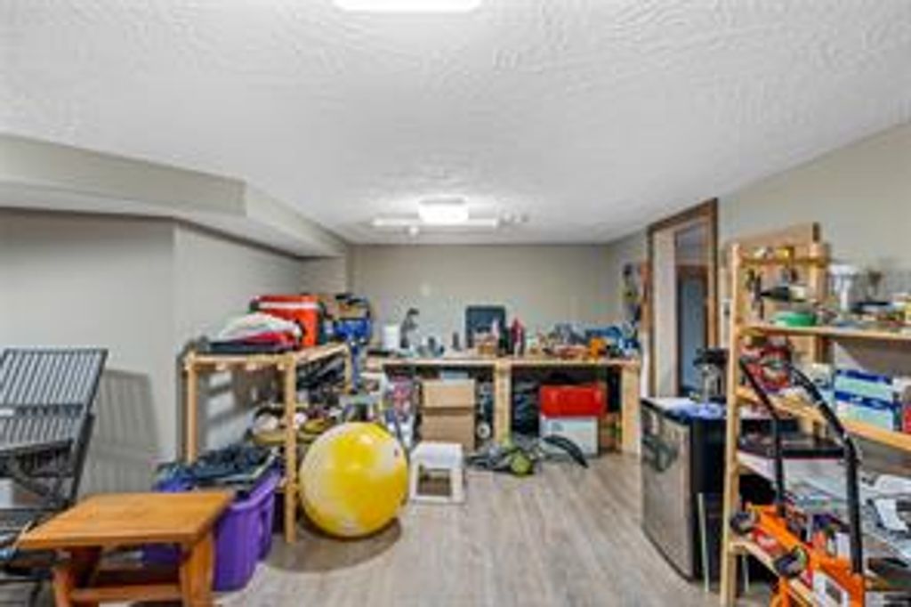 listing image 1604371878999