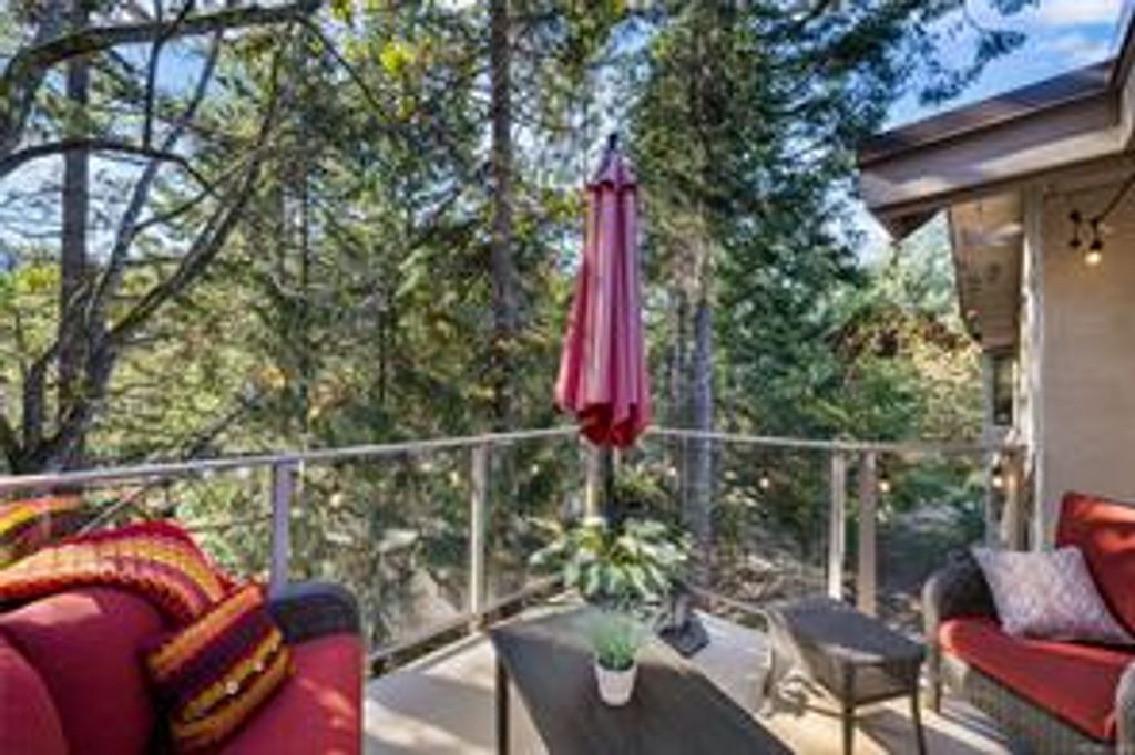 listing image 16042647513328