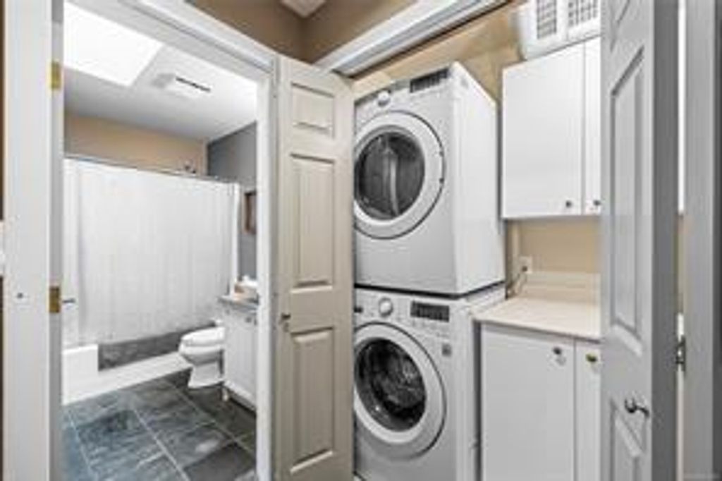 listing image 16042583473802