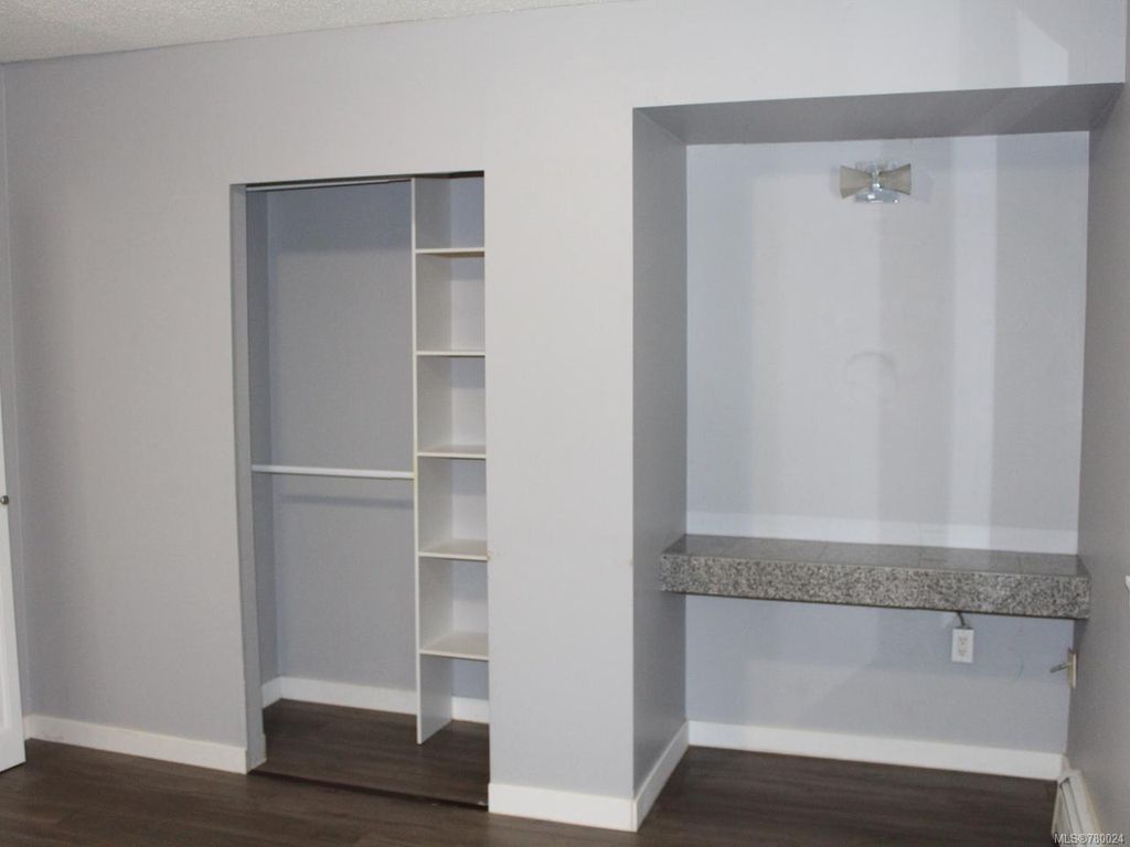 listing image 16046924672412737301