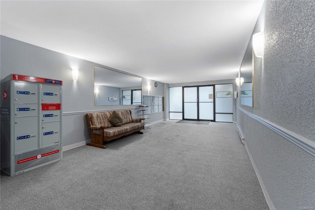 listing image 16046223553159746757