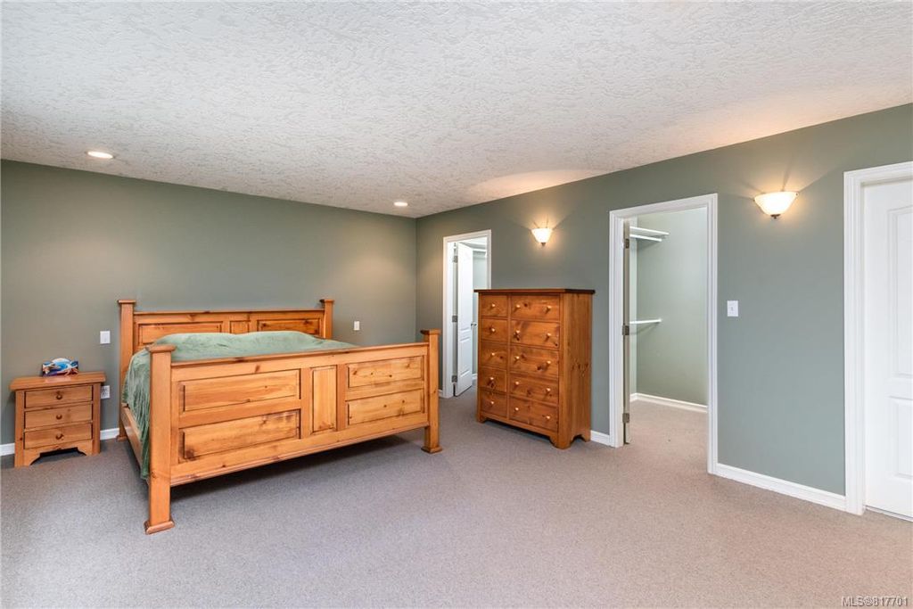 listing image 16042630544163