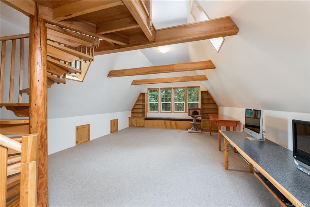 listing image 16041853112358