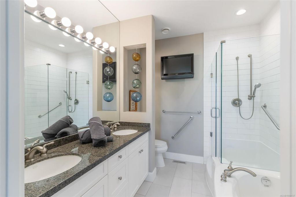 listing image 16042757761586382088
