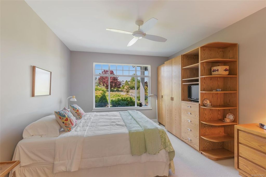 listing image 16044505824667961319