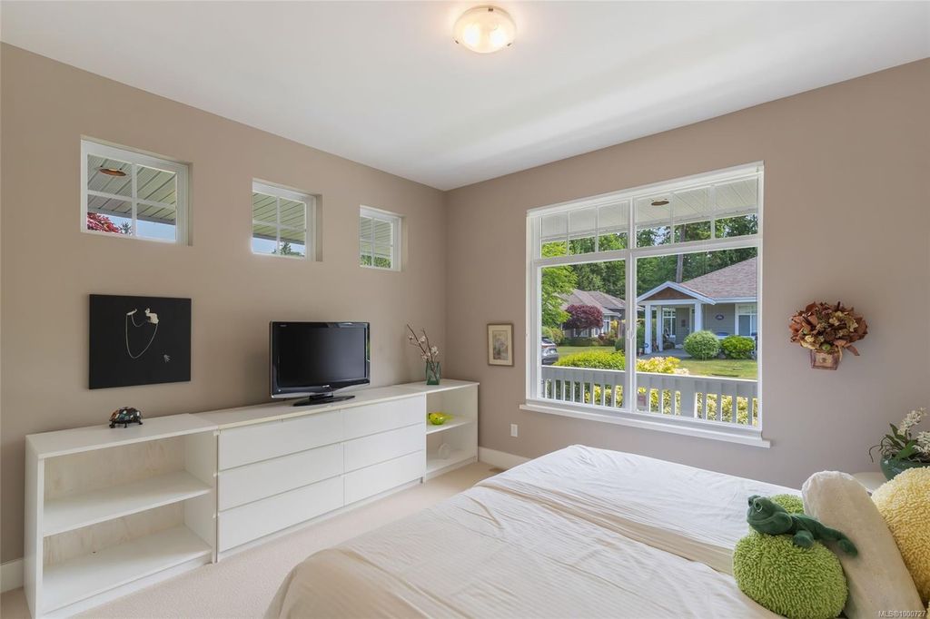 listing image 16041595568877884605