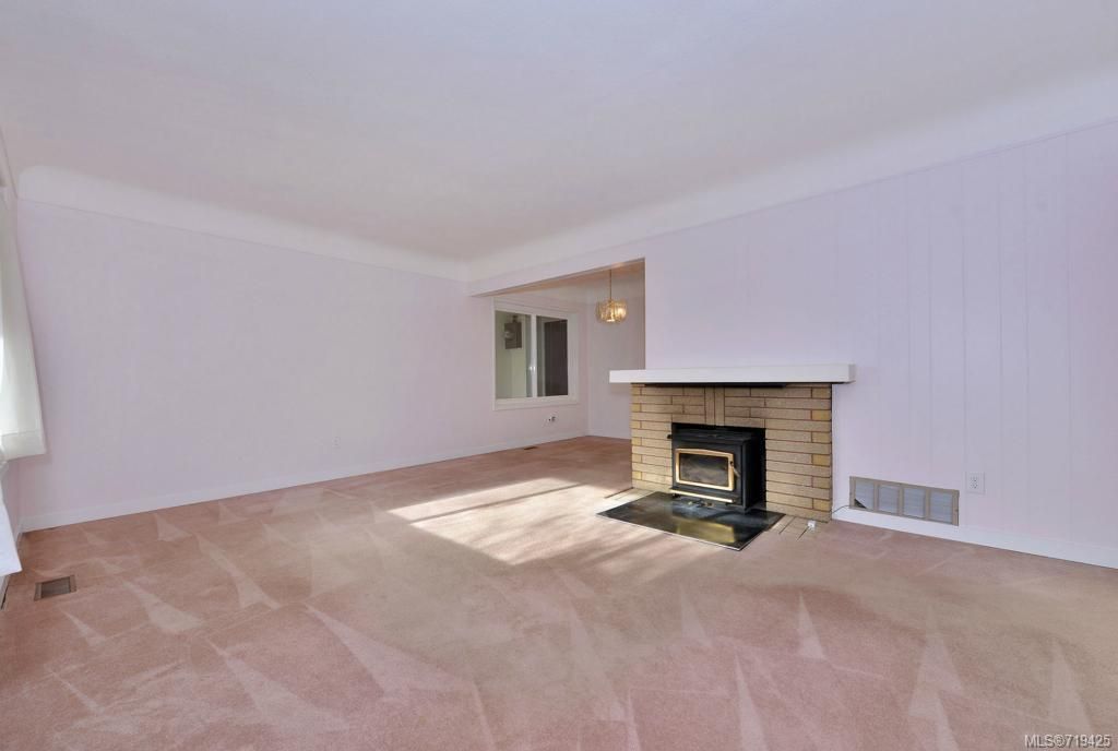 listing image 16048677727700368219