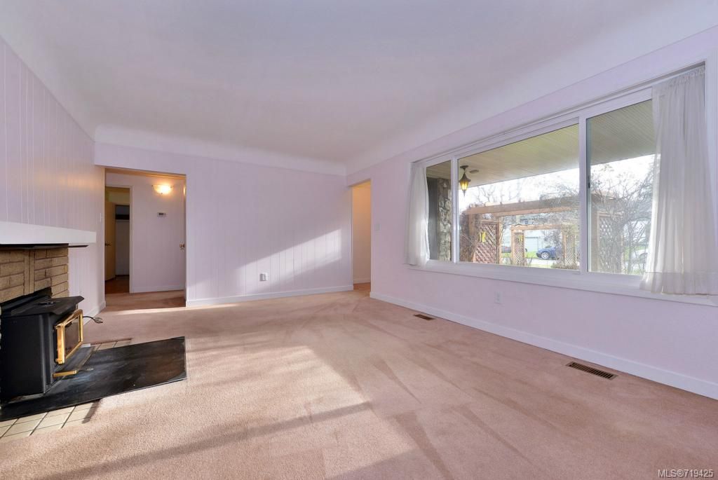 listing image 16041418855568295879