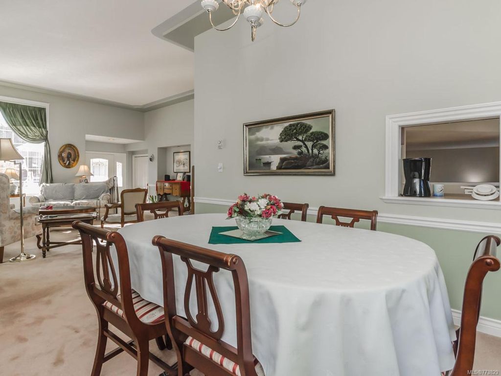 listing image 16047235145667882153