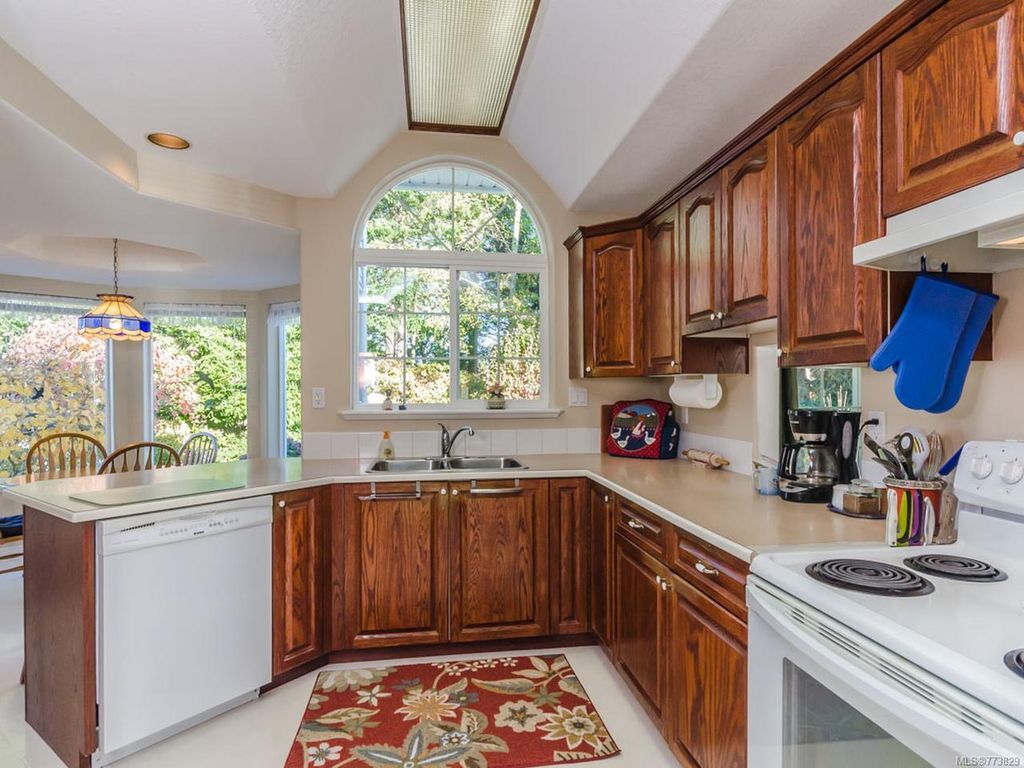 listing image 16043759344580940063
