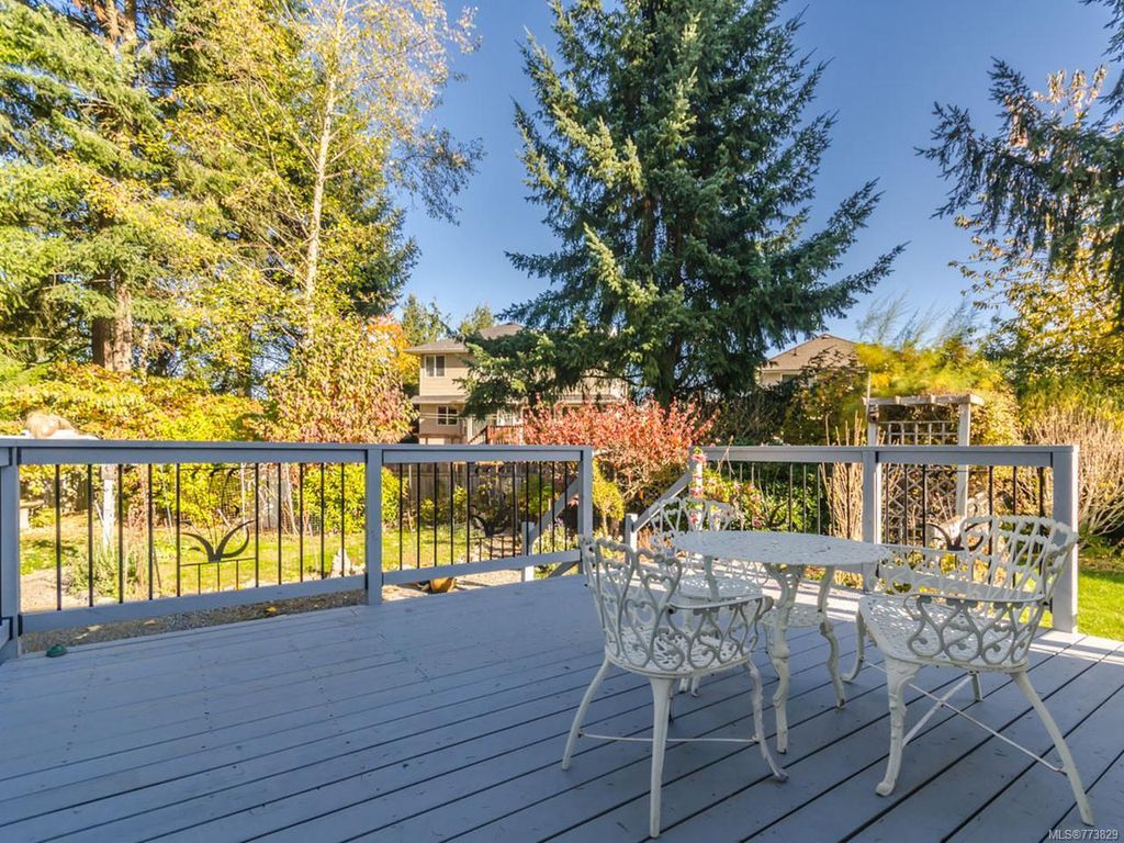 listing image 16044847750817808950