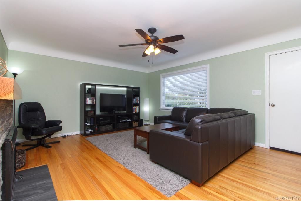 listing image 16046693159838333916