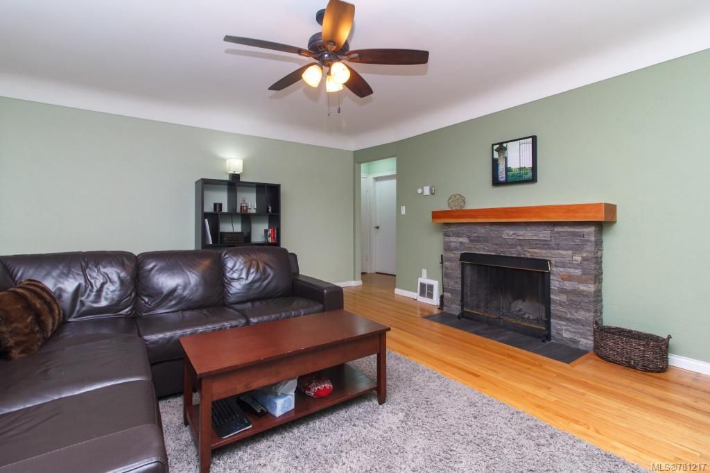 listing image 16043945182217155883