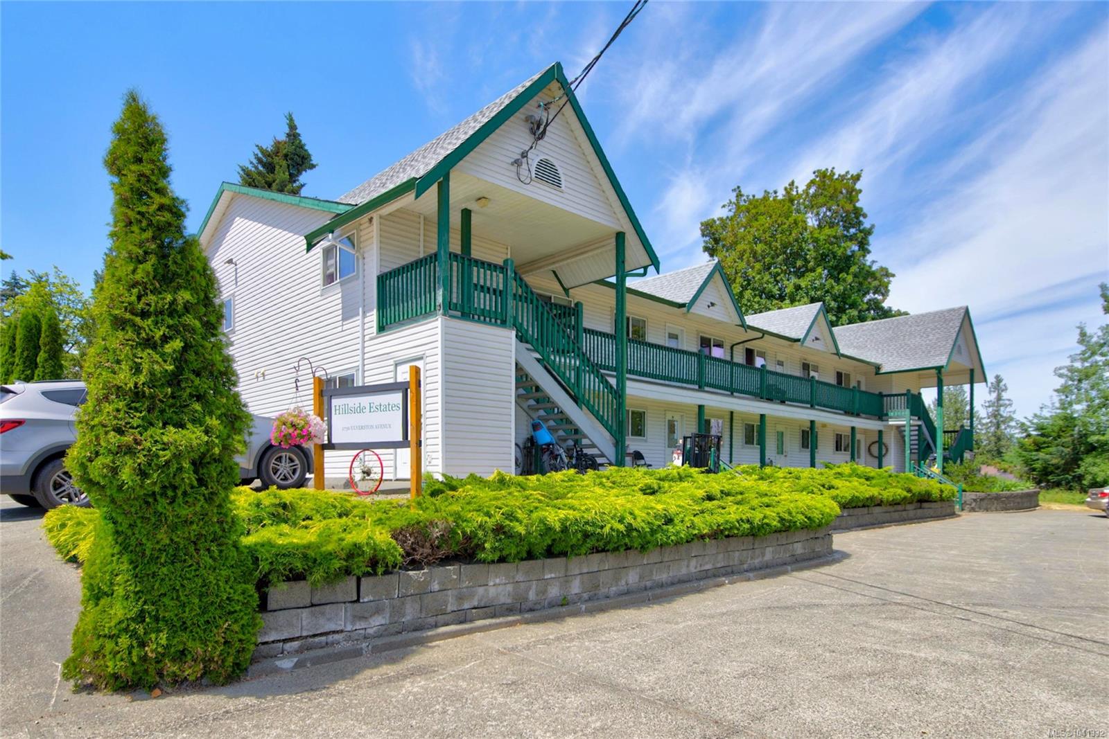 2736 Ulverston Ave 4