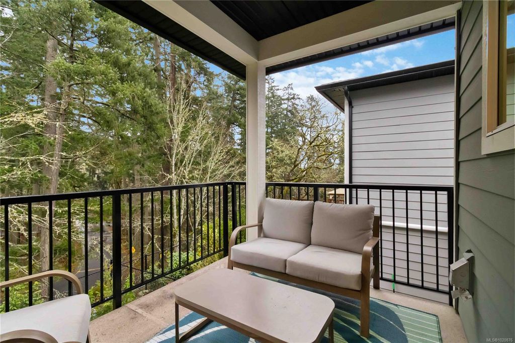 listing image 16048297201811000478