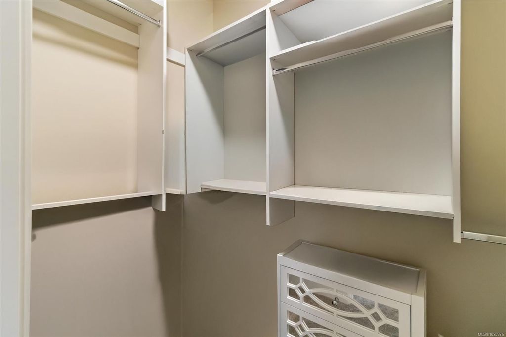 listing image 16041951308271664962