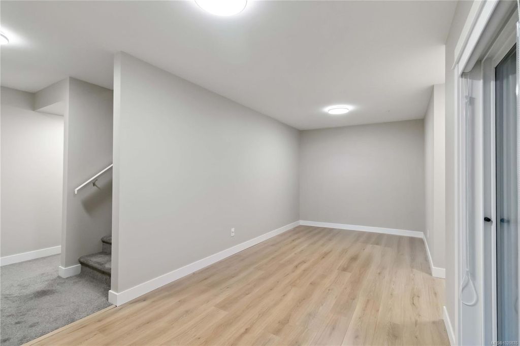 listing image 16044292091826093154