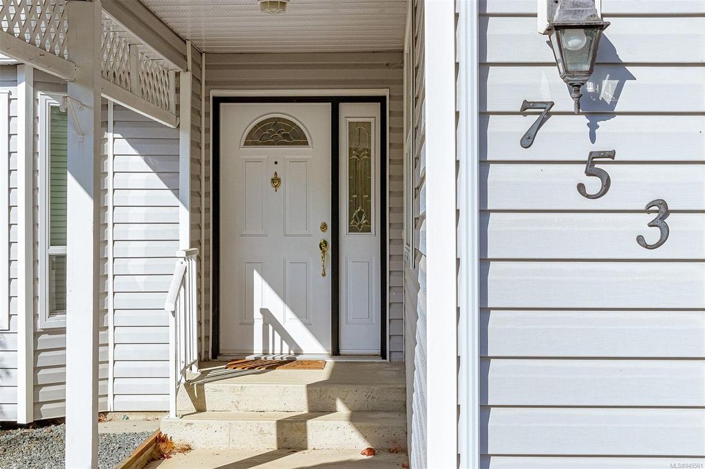 listing image 16049569557139325728