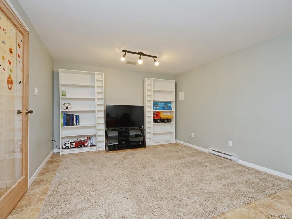 listing image 16040853879477586431