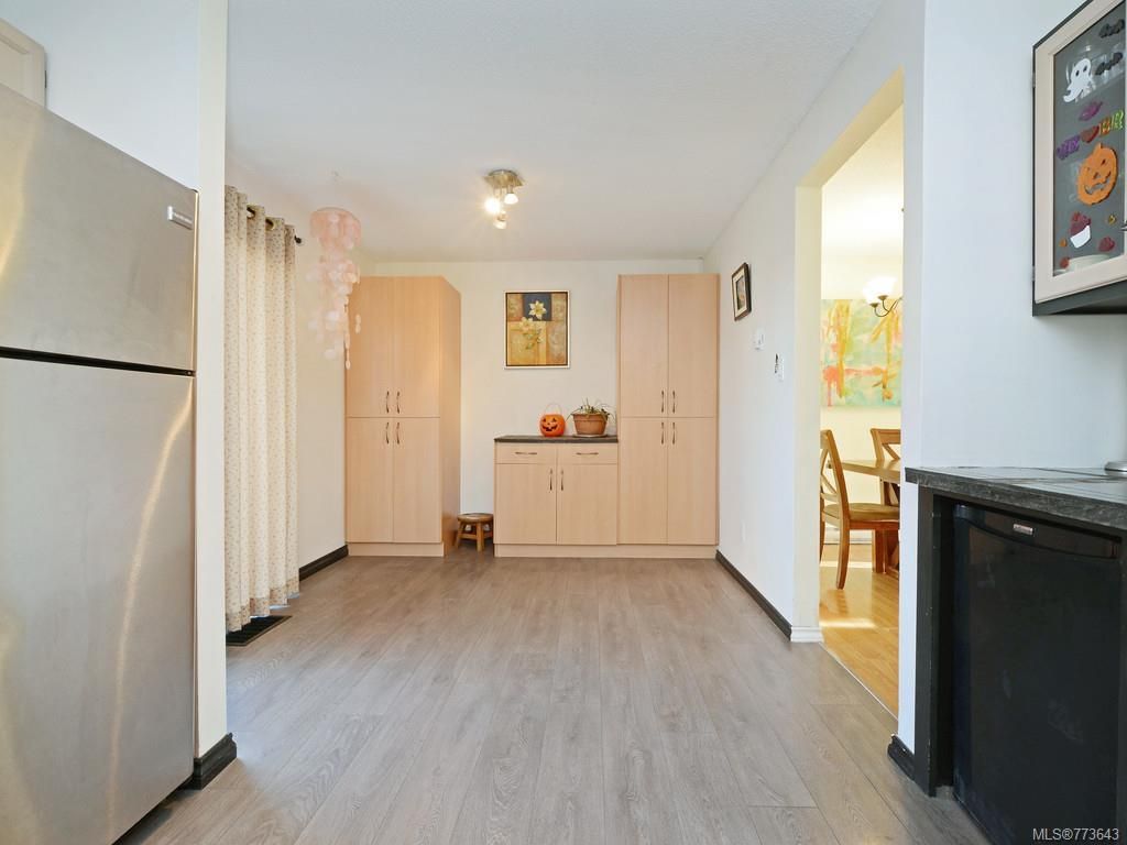 listing image 16046976133317611294