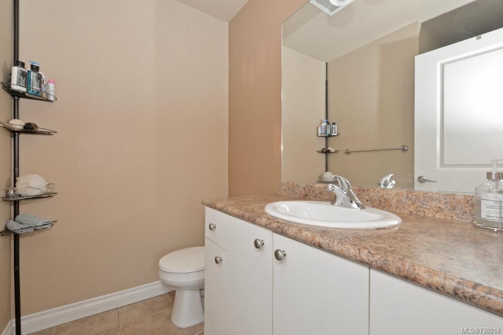 listing image 16046645975318783037