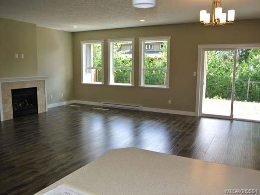 listing image 16047607906209028577