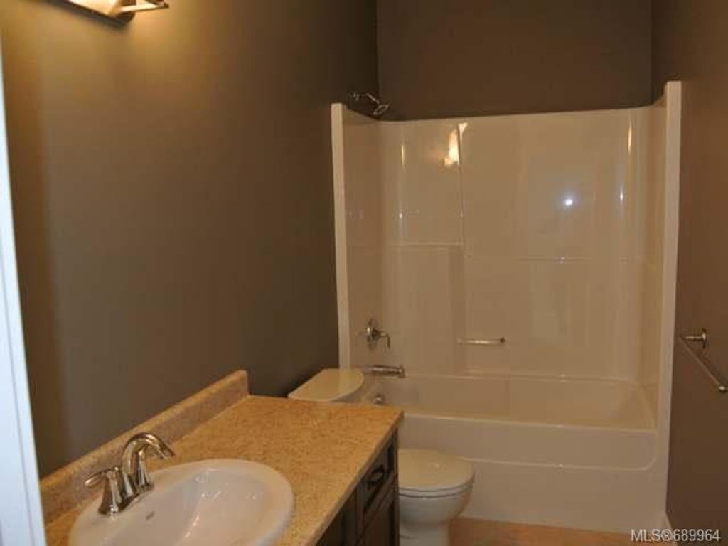 listing image 16048350606507466127