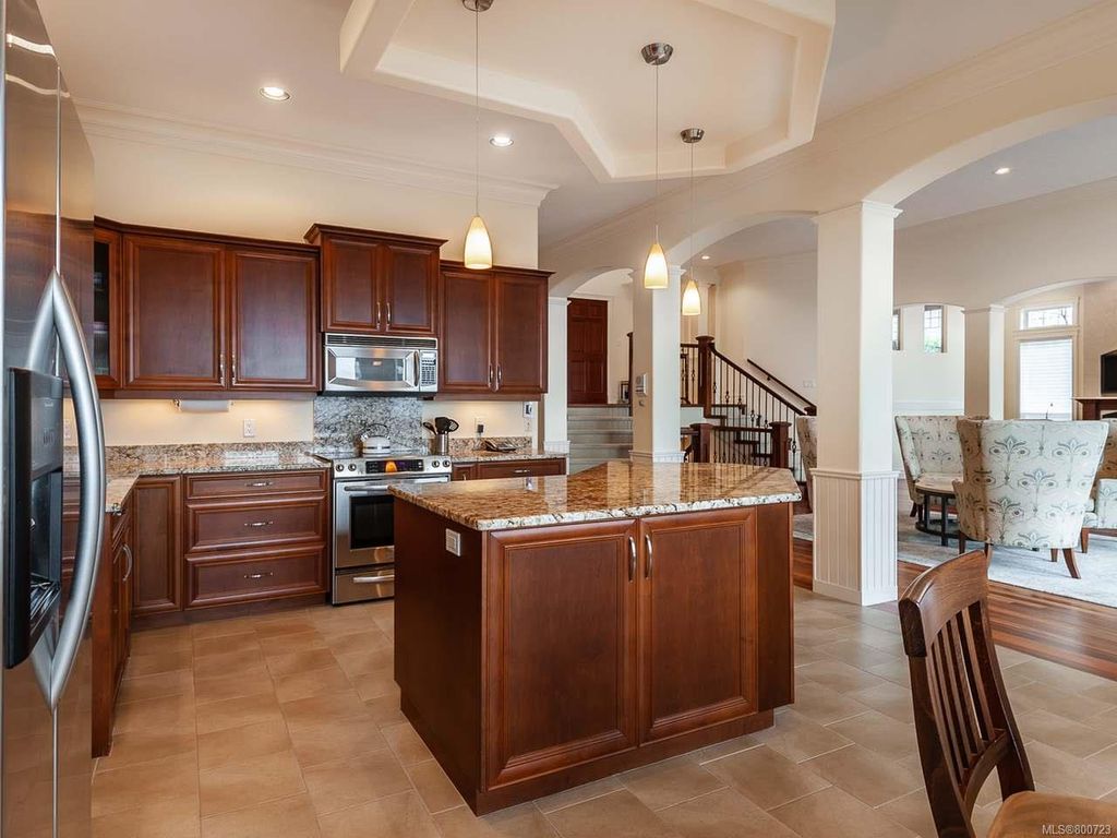 listing image 16044333126217562592