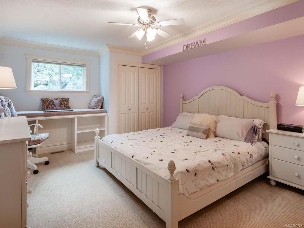 listing image 16042499633153908607