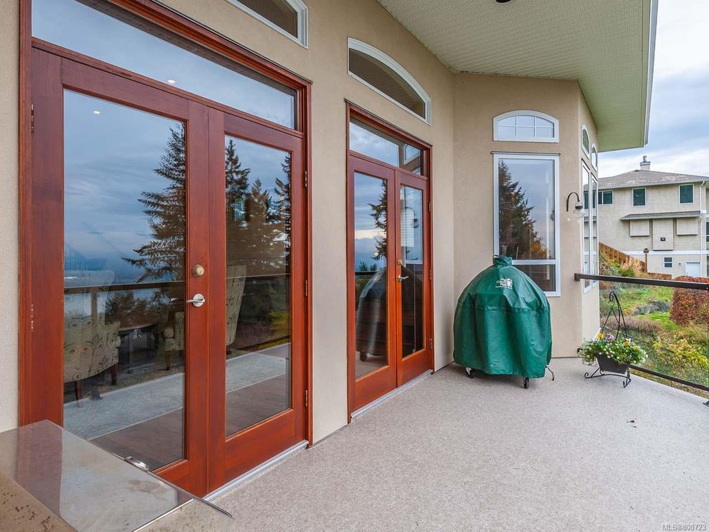 listing image 16049096156829088840