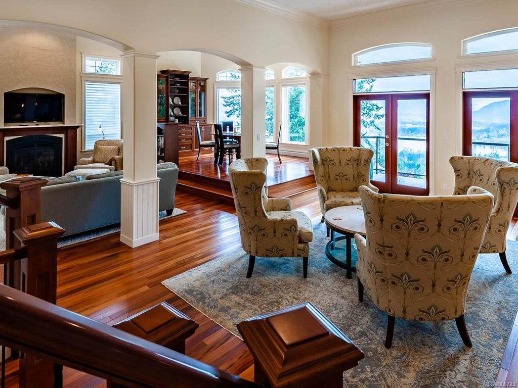 listing image 16048177620271084801