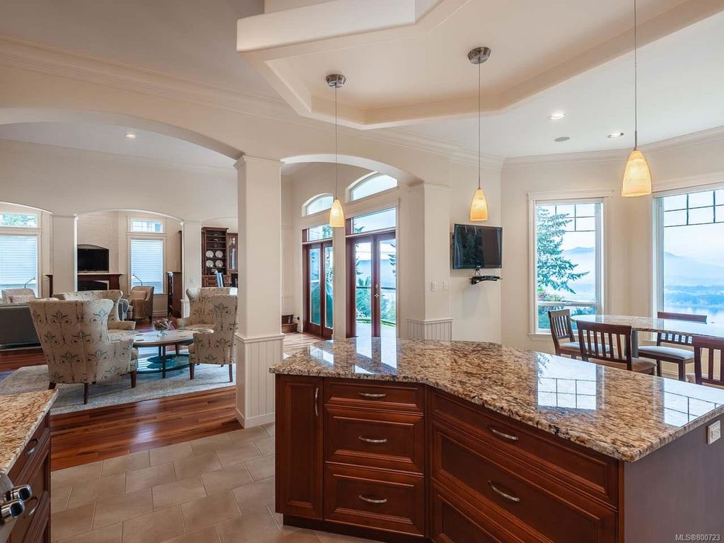 listing image 16049525924046773217