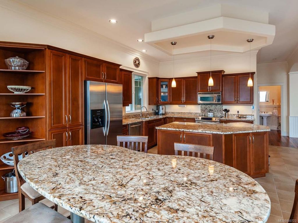 listing image 16046265957761621918