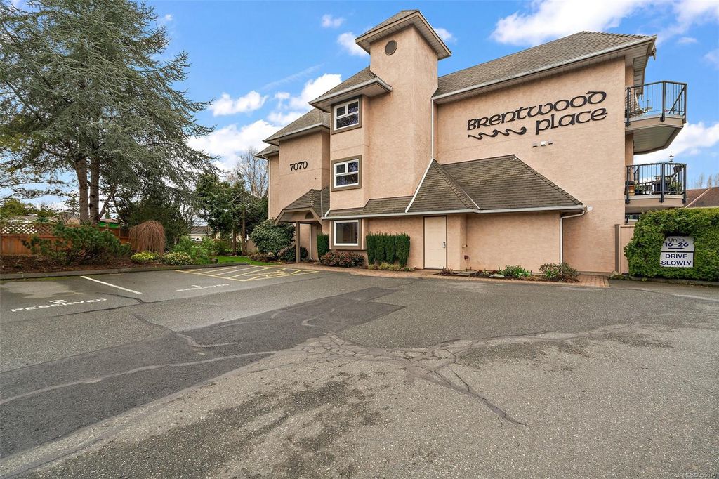 listing image 16040945886906782982