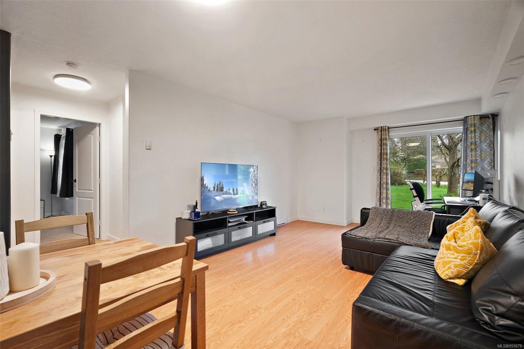 listing image 16041234972615874968