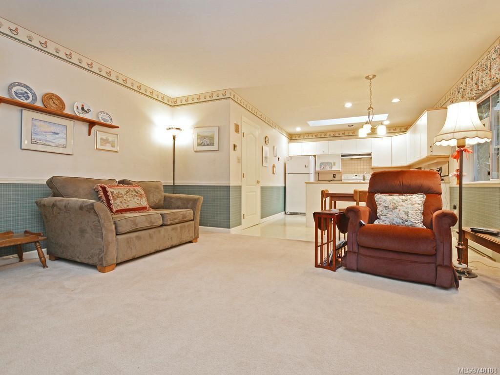 listing image 16045083779544560030