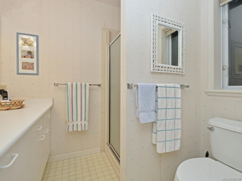 listing image 16048058453774993777