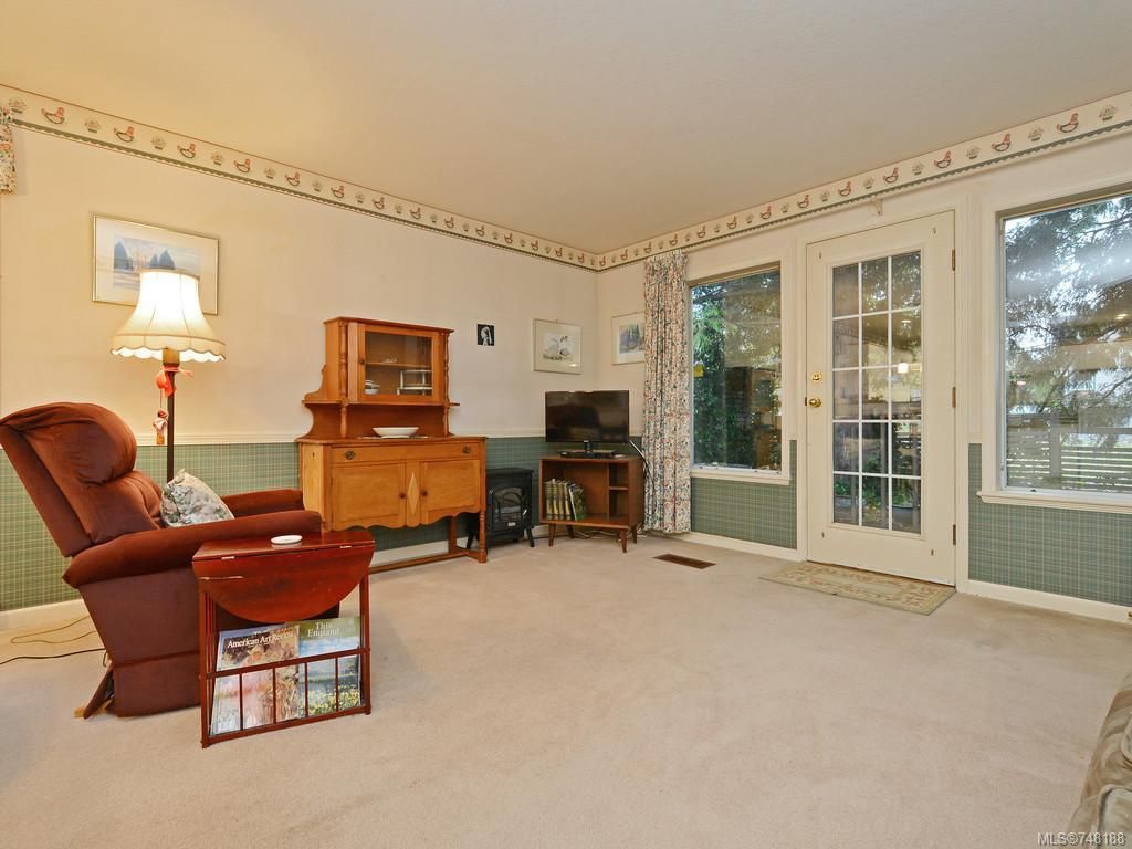 listing image 16043259664273053062