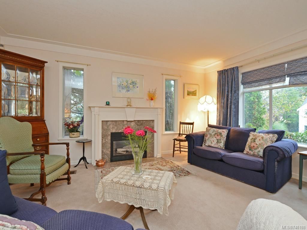 listing image 16047439536247974202