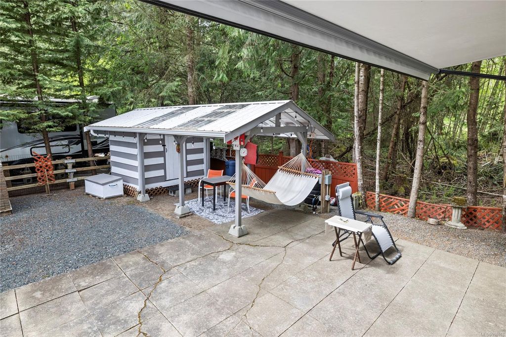 listing image 16048266332418725736