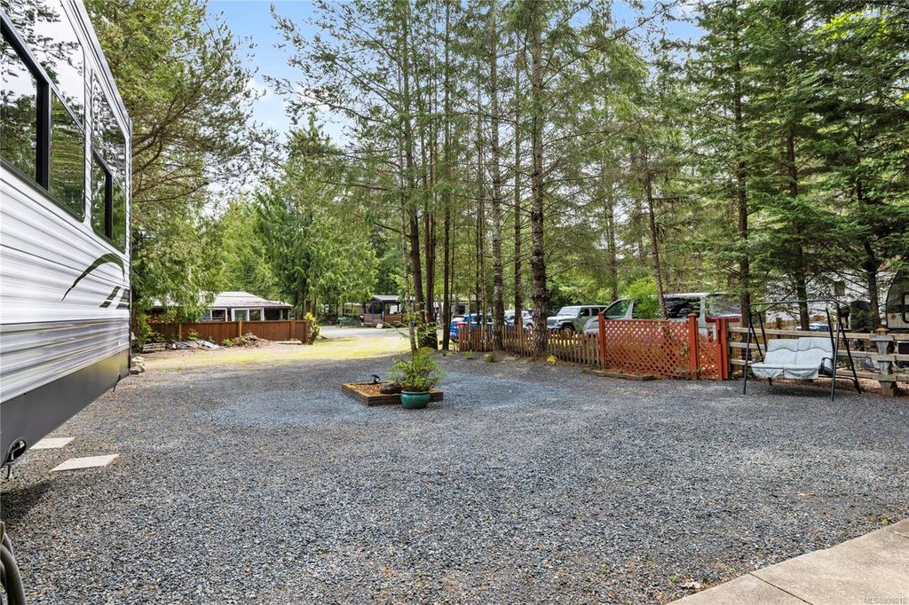 listing image 16045331175081791500