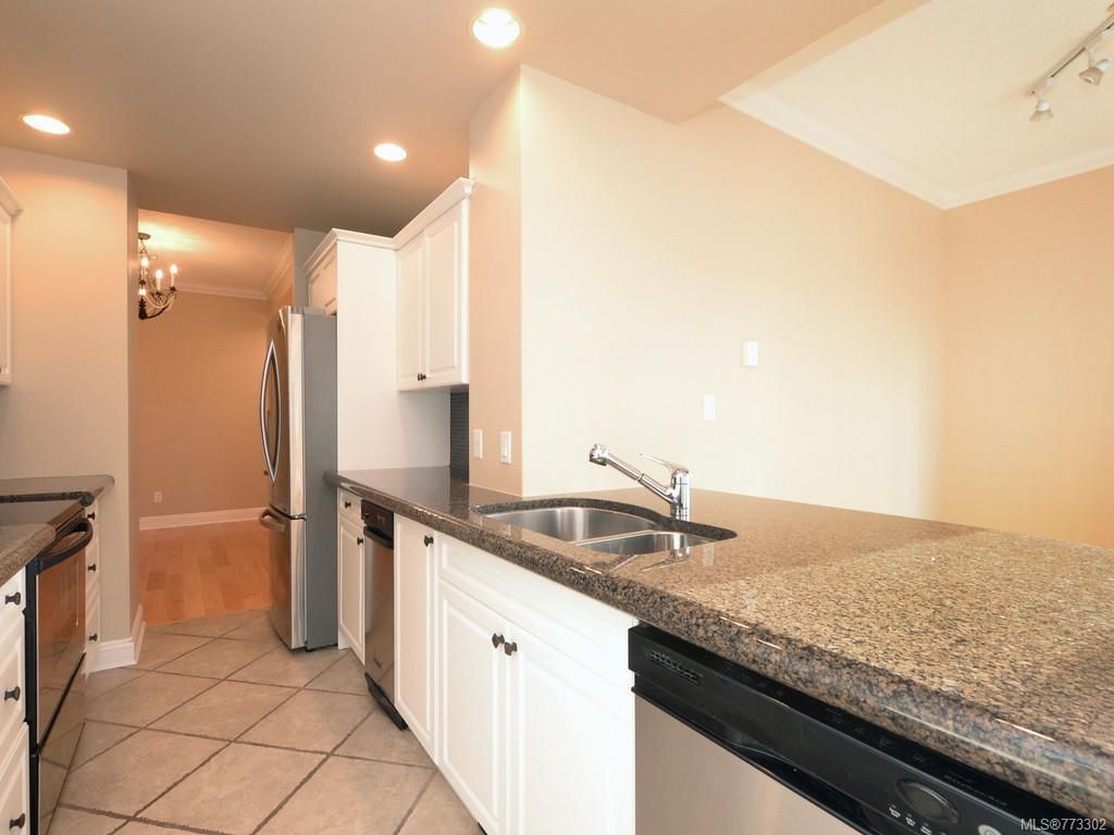 listing image 16045591619623022875