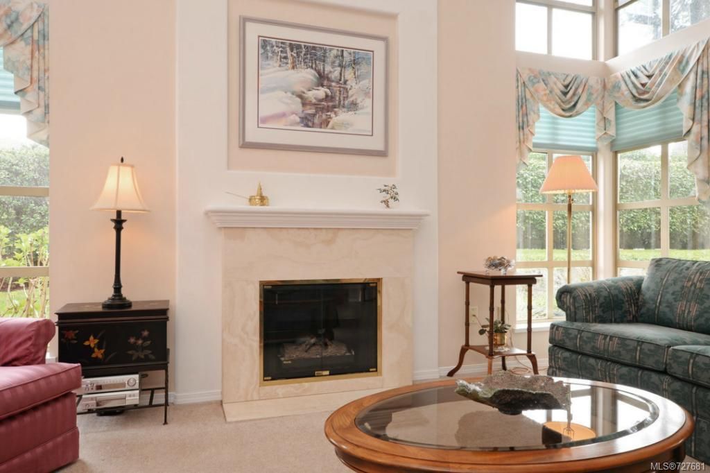 listing image 16040193750441576234
