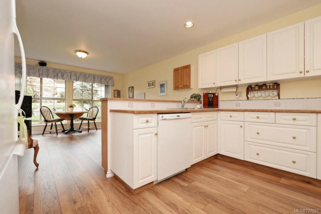 listing image 16049762938670935136