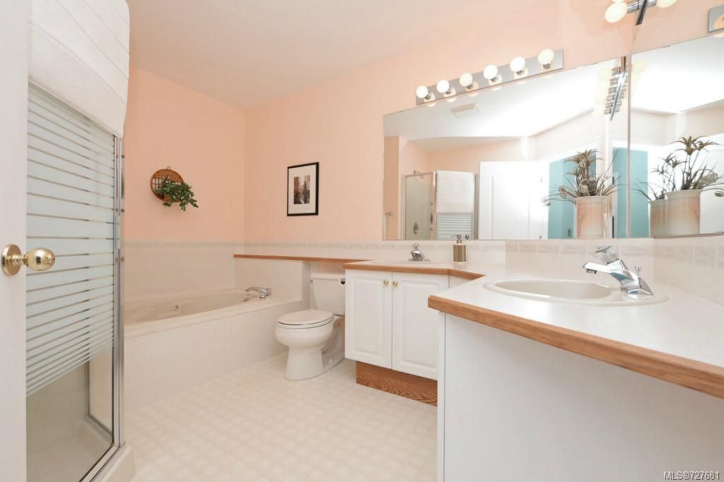 listing image 16042975917436241428