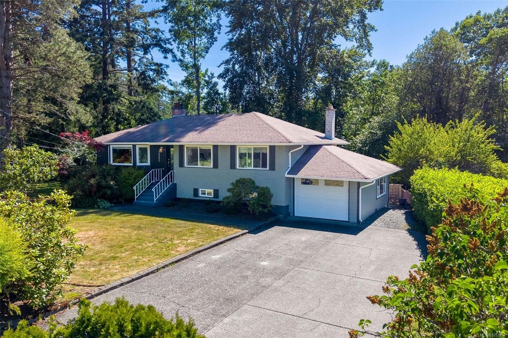 3990 HARO RD, SAANICH, BC V8N 4A9 - Image 351425394.jpeg?d=l